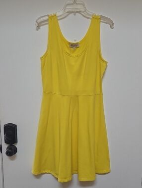 Yellow Sleeveless Fit & Flare Dress - Unknown Brand
